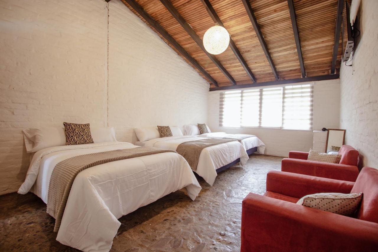 Rustic Quinta La Aurora Bed & Breakfast Banos  Exterior photo