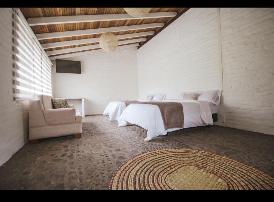 Rustic Quinta La Aurora Bed & Breakfast Banos  Exterior photo