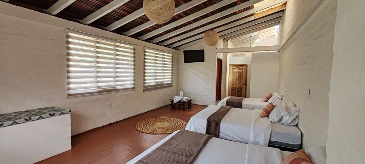 Rustic Quinta La Aurora Bed & Breakfast Banos  Exterior photo