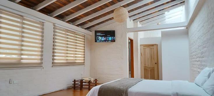 Rustic Quinta La Aurora Bed & Breakfast Banos  Room photo