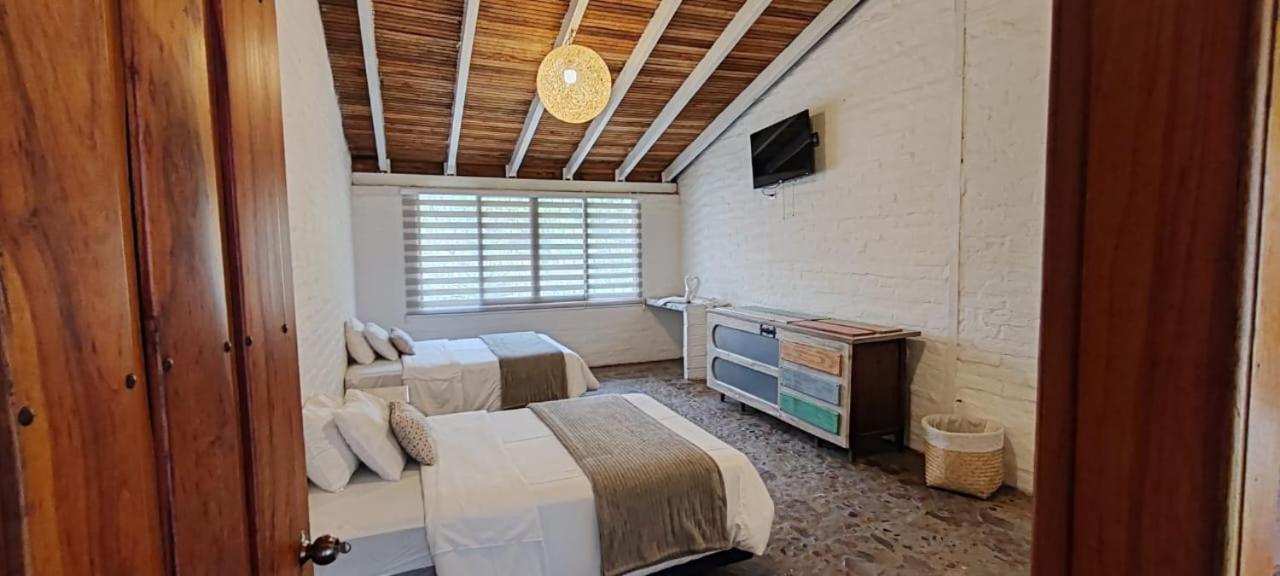 Rustic Quinta La Aurora Bed & Breakfast Banos  Exterior photo